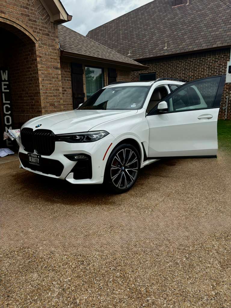 Full Interior And Exterior Detail